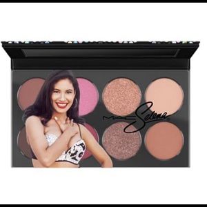 Mac Selena La Reina eye shadow palette